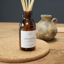 Load image into Gallery viewer, old bookshop reed diffuser
